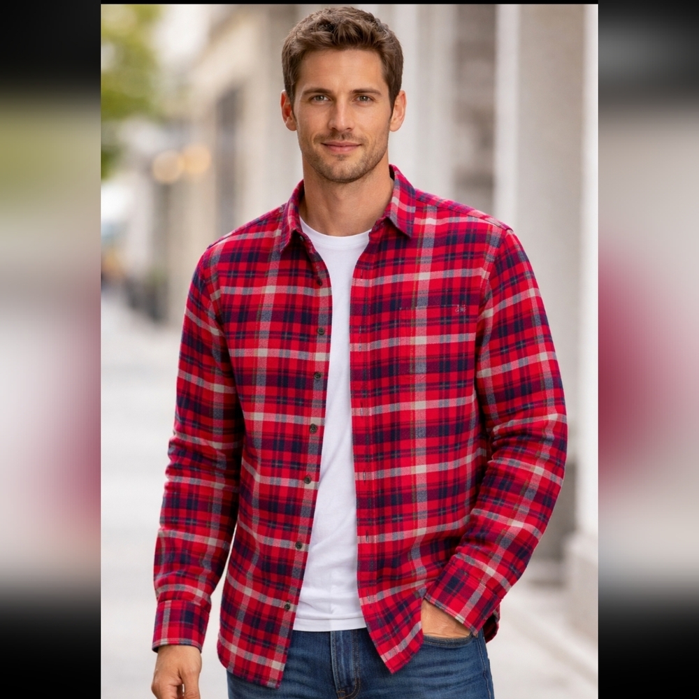 Eddie Bauer Red and Navy Plaid Cotton Flannel Shirt (SIZE:Med)